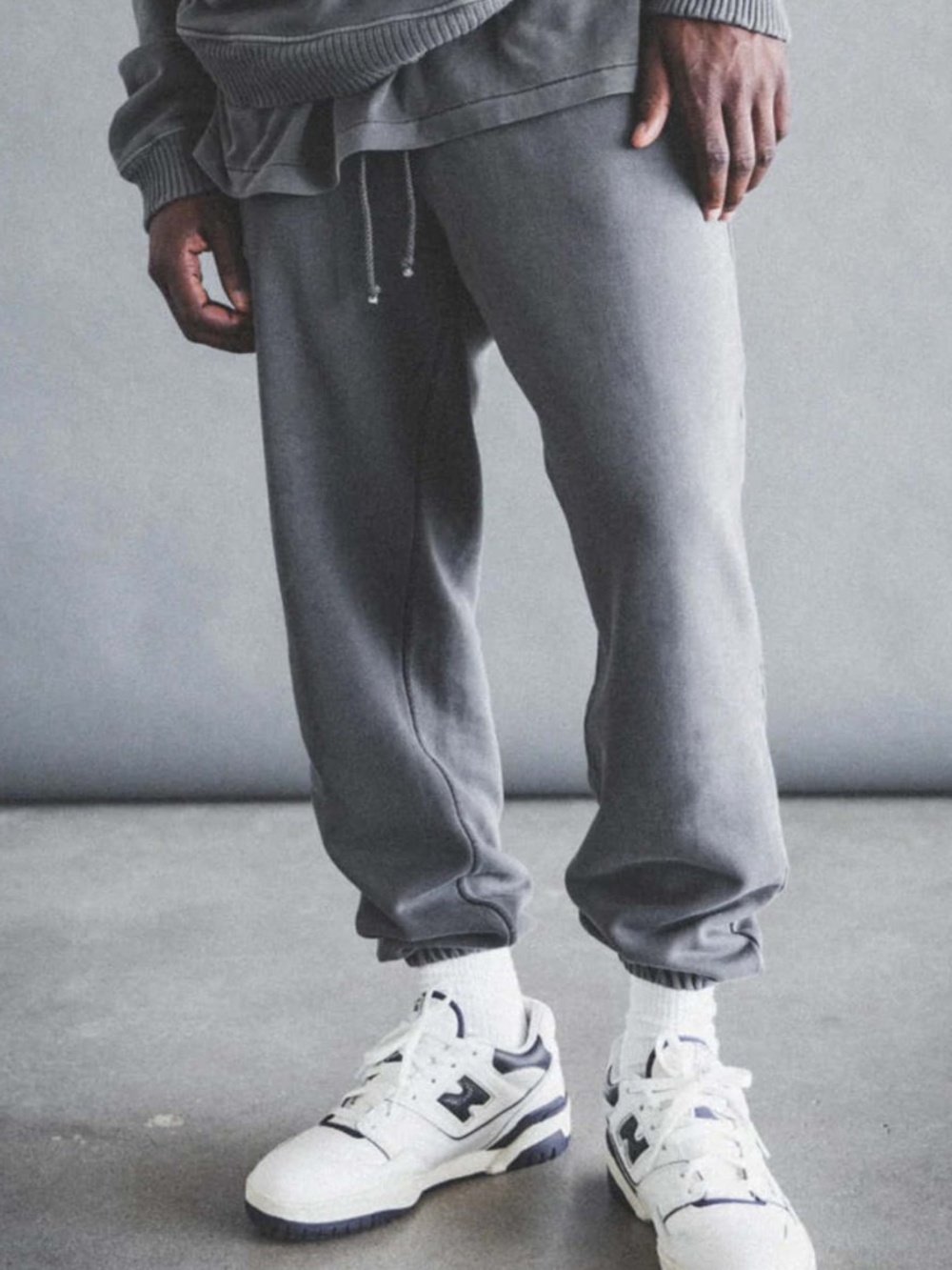 Elwood Core Sweatpant Jogger Vintage Grey Size Medium Unisex NWT